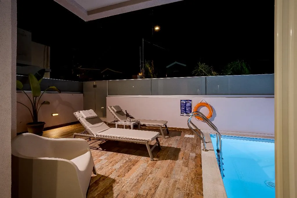 SUITE DELUXE POOL VIEW Room, Sarpidon Suites, Crete