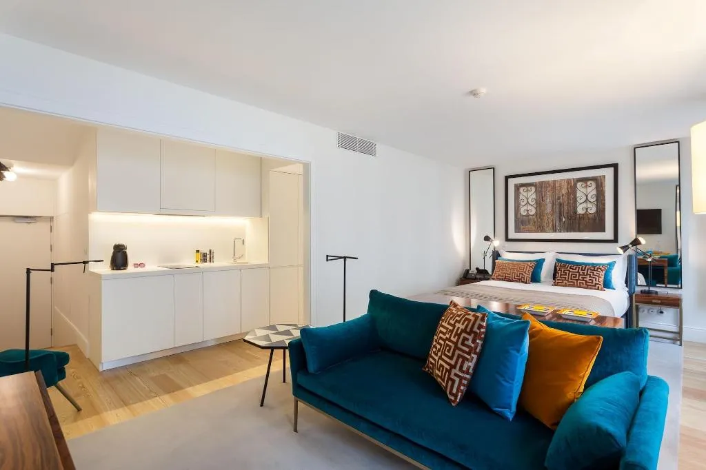 Room, S.Bento Residences, Porto