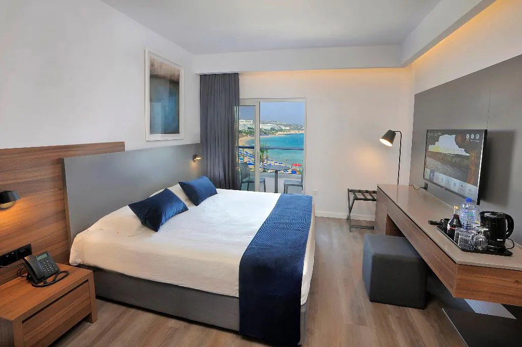 Restaurant, Okeanos Beach Boutique Hotel, Cyprus