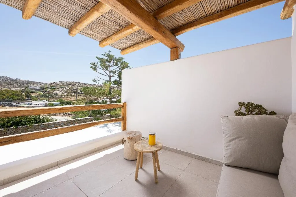 JUNIOR SUITE STANDARD Room, Oliving Mykonos Suites, Mykonos
