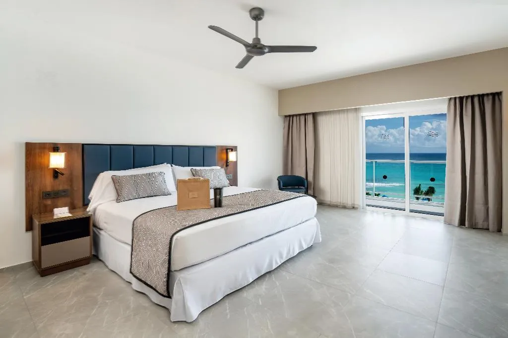 SUITE OCEAN VIEW Room, Riu Palace Kukulkan - Adults Only - All Inclusive, Cancun Area