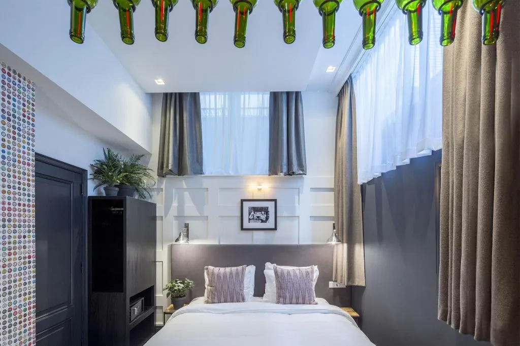 Room, The Highland House, Amsterdam