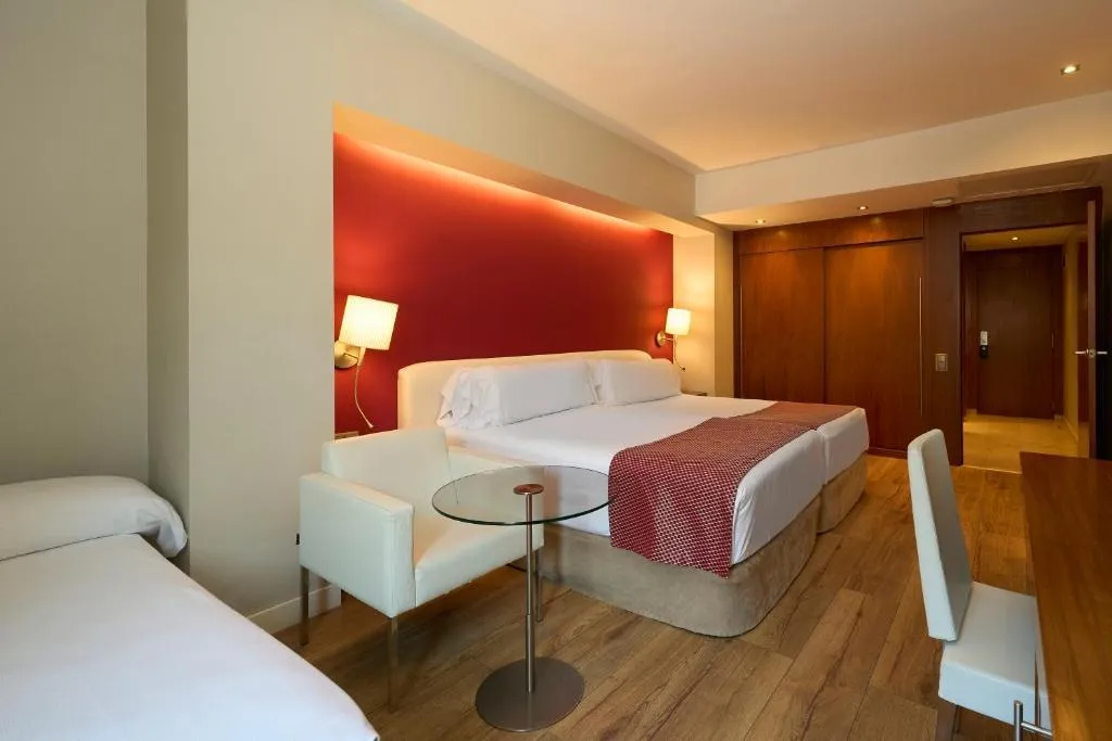 TRIPLE STANDARD Room, Catalonia Ramblas, Barcelona