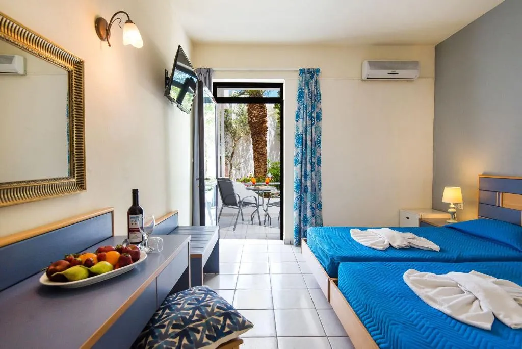 Room, Bomo Amnissos Residence, Crete