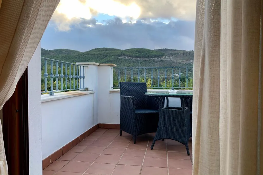 SUITE STANDARD Room, Los Dolmenes, Andalucia