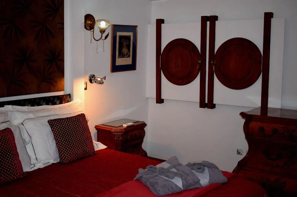 Room, Palazzo Valletta Suites, Malta