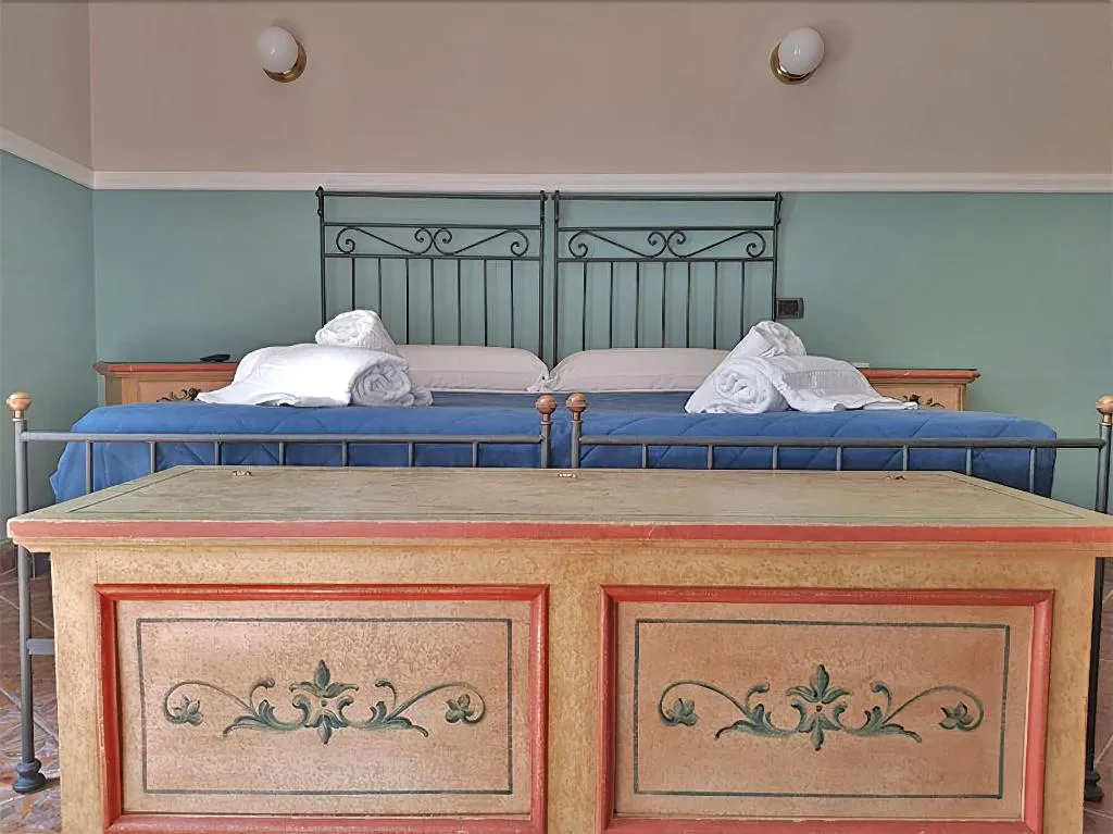 Room, B&B delle Palme, Naples