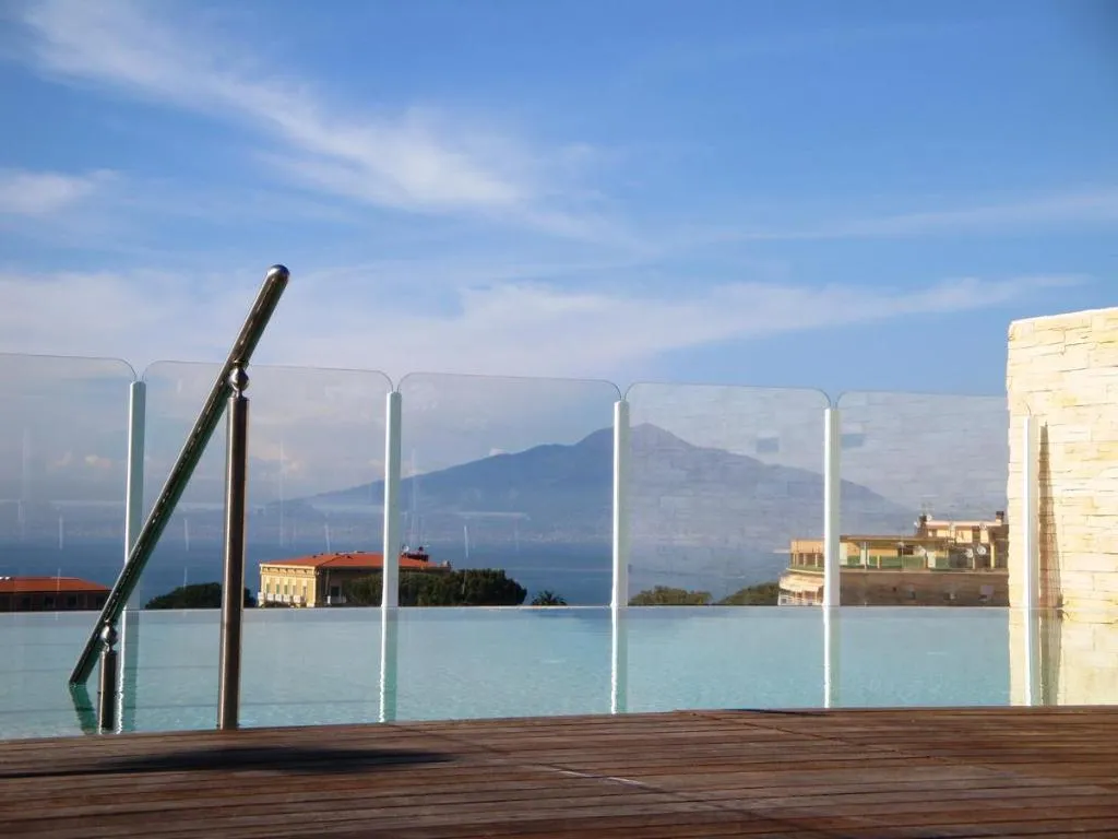 Pool, Hotel Plaza, Naples