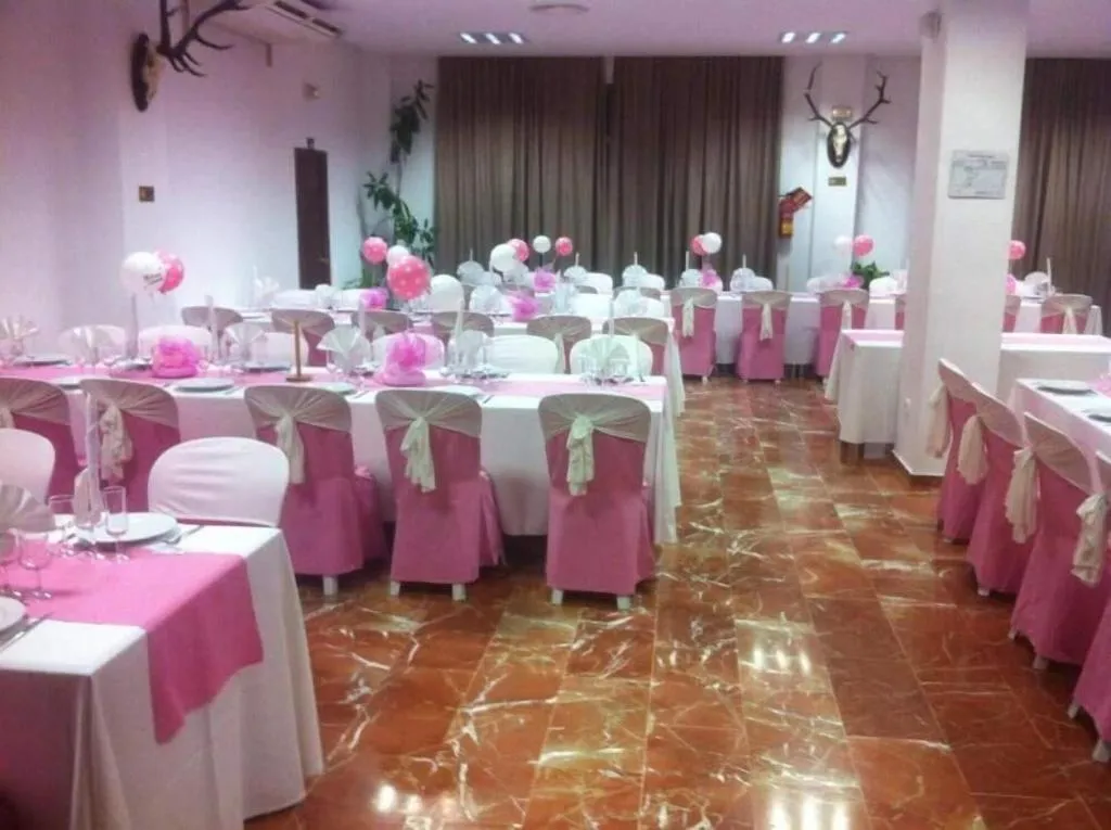 Sports and Entertainment, Hotel Restaurante Los Molinos, Seville