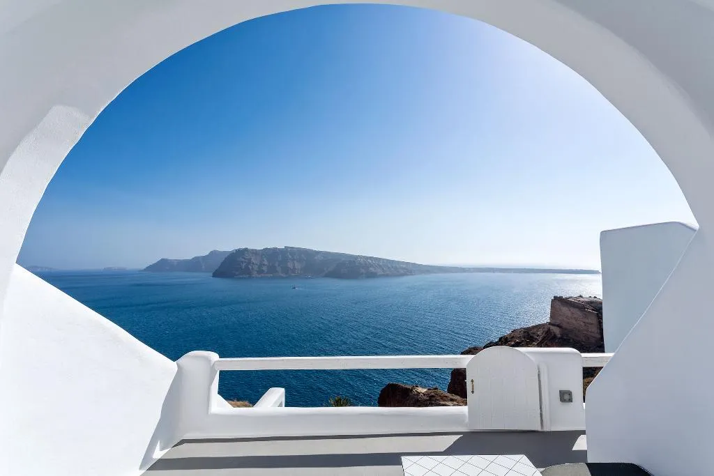 SUITE WITH VIEWS Room, Charisma Suites, Santorini