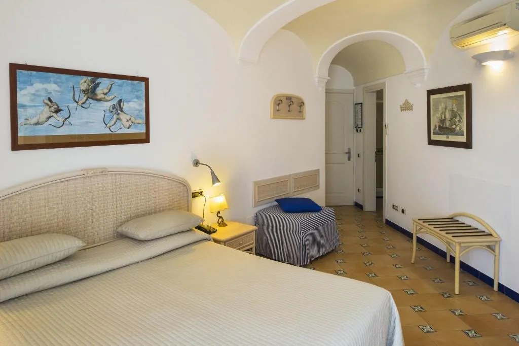 DOUBLE SUPERIOR SEA VIEW Room, Bellevue, Naples