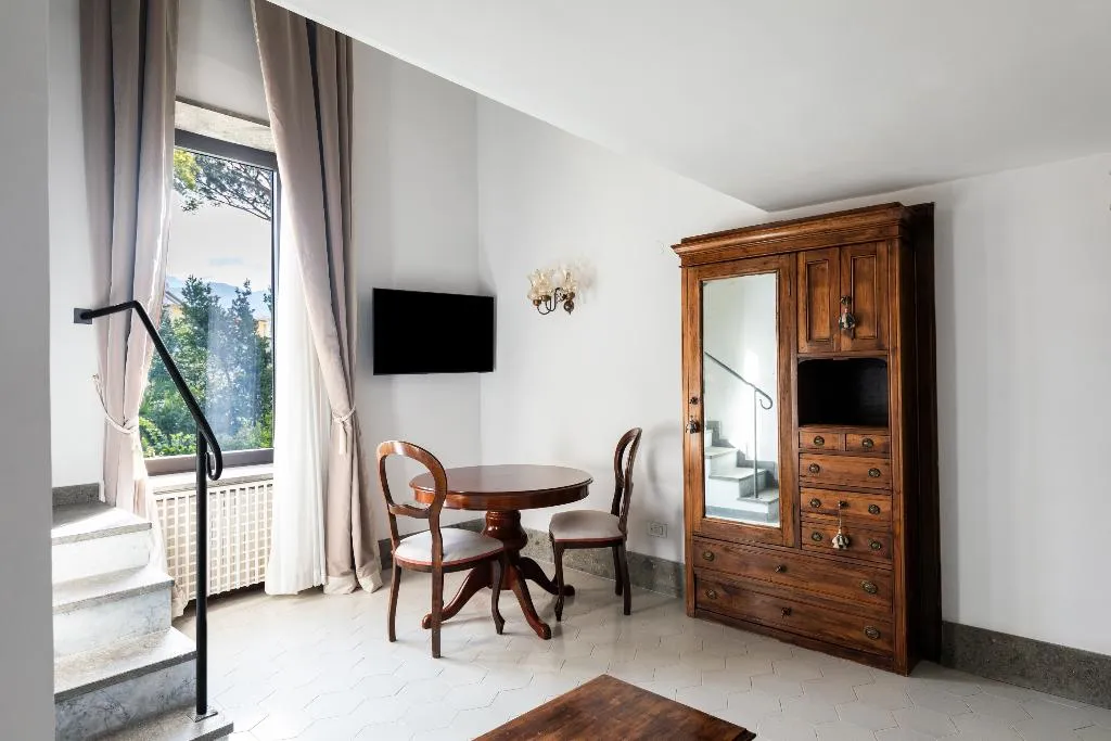 JUNIOR SUITE DUPLEX Room, Grand Hotel Cocumella, Naples