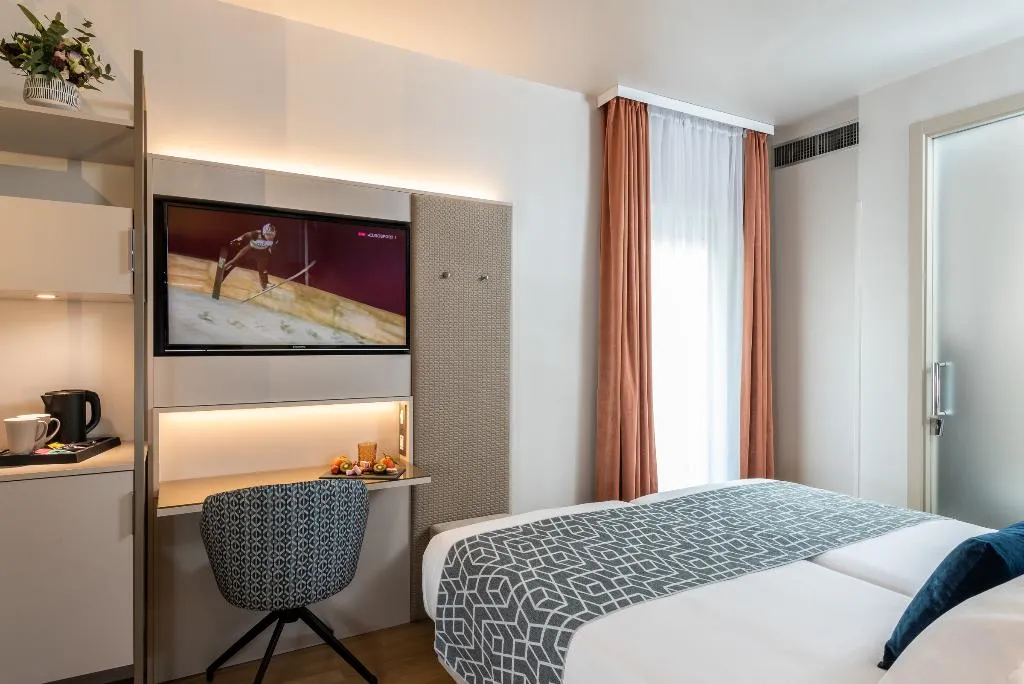 Double or Twin COMFORT Room, Leonardo Boutique Hotel Rome Termini, Rome