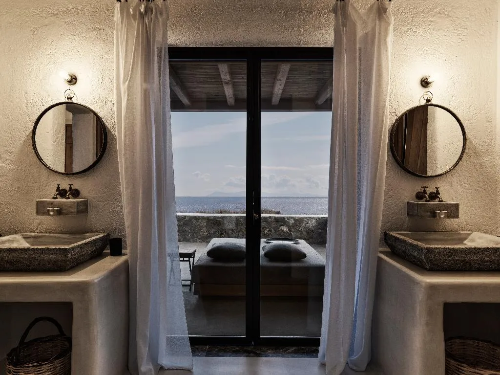 SUITE SEA VIEW HONEYMOON Room, Nomad Mykonos Small Luxury Hotels of the World., Mykonos