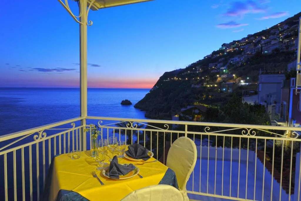 Terrace, Torre Saracena, Naples