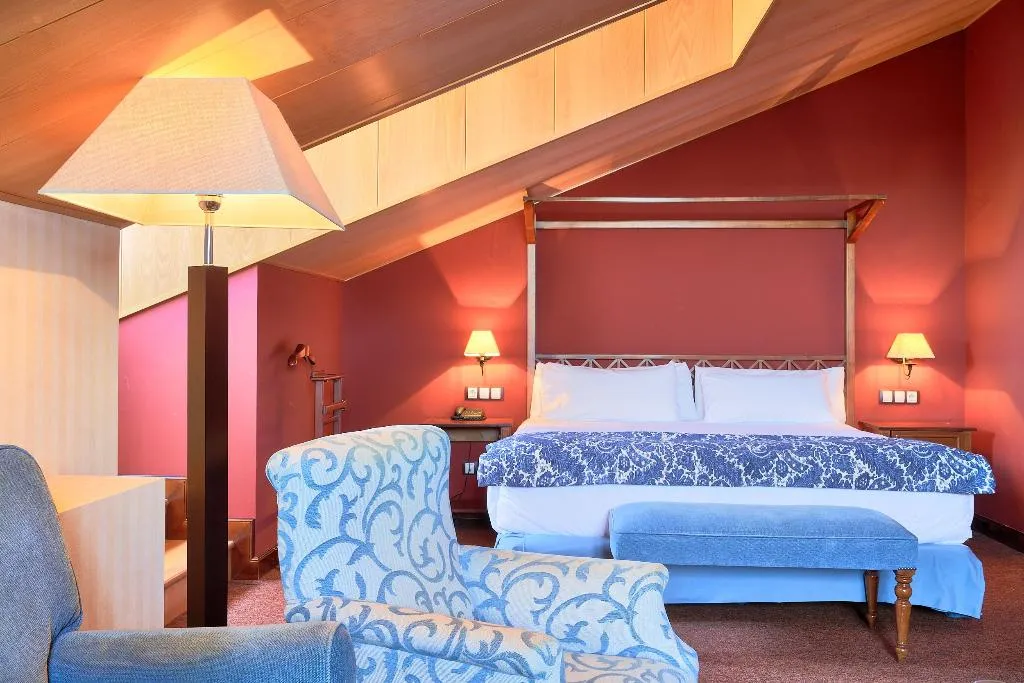 TRIPLE STANDARD Room, Fontecruz Avila, Madrid