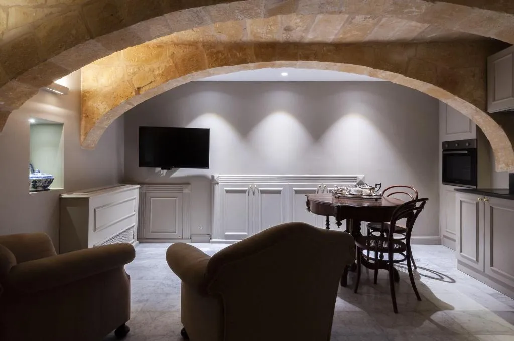 Room, The Coleridge, Malta