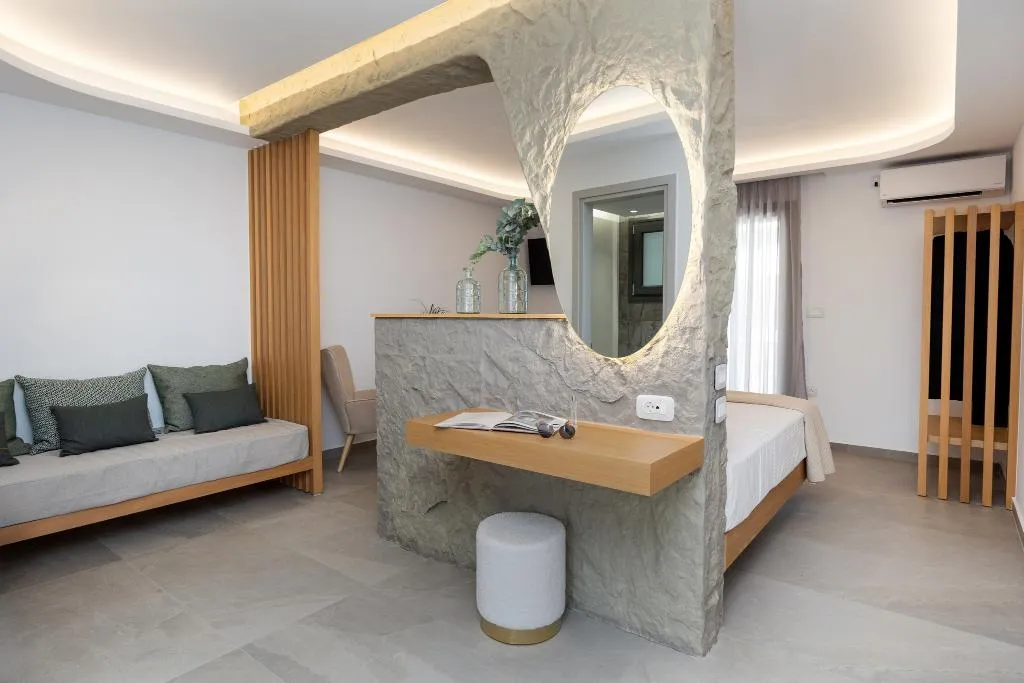 SUITE DELUXE WITH TERRACE Room, Axopetra Boutique Hotel, Mykonos