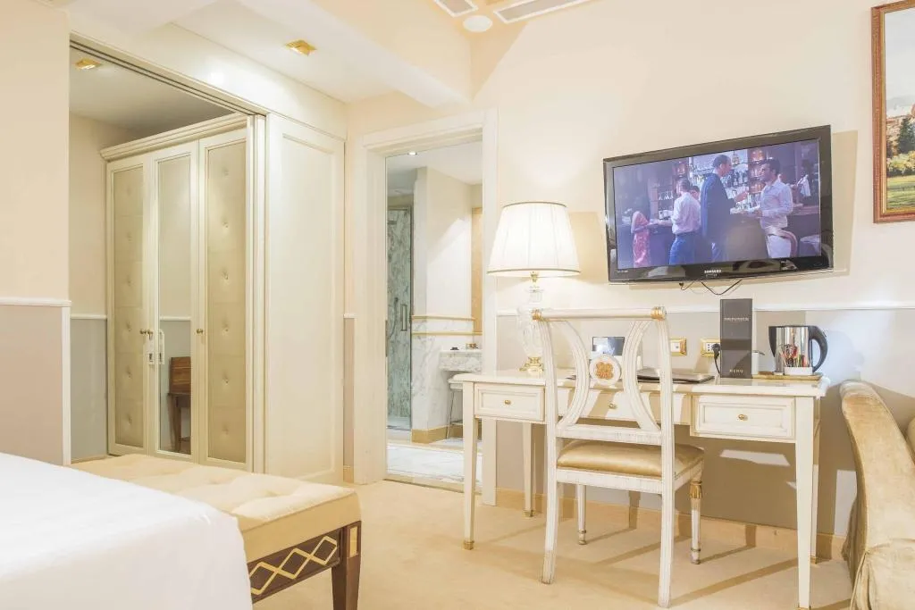 Double or Twin LUXURY Room, Golden Tower Hotel & Spa, Florence