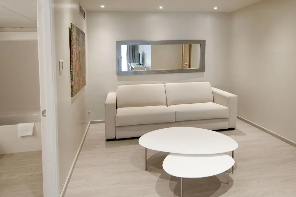 Room, Serennia Exclusive Rooms, Barcelona