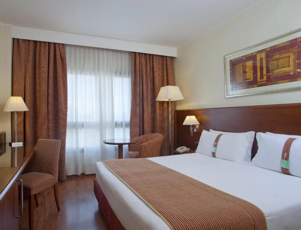 DOUBLE WITH DOUBLE BED Room, Holiday Inn Cagliari, Cagliari