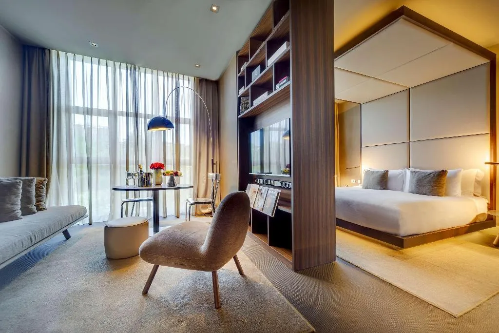 Room, Me Milan Il Duca, Milan