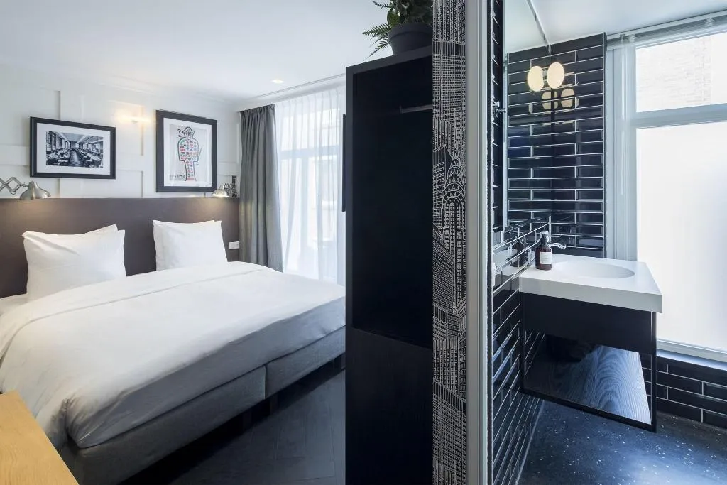 TRIPLE DELUXE TWO BEDS Room, The Highland House, Amsterdam