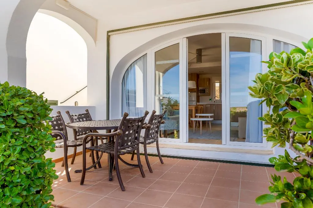 APARTMENT CAPACITY 6 TWO BEDROOMS Room, White Sands Beach Club, Menorca