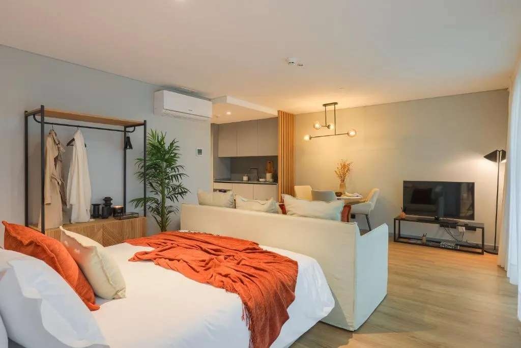 STUDIO WITH BALCONY Room, Nôma Living Icon Apartments, Porto