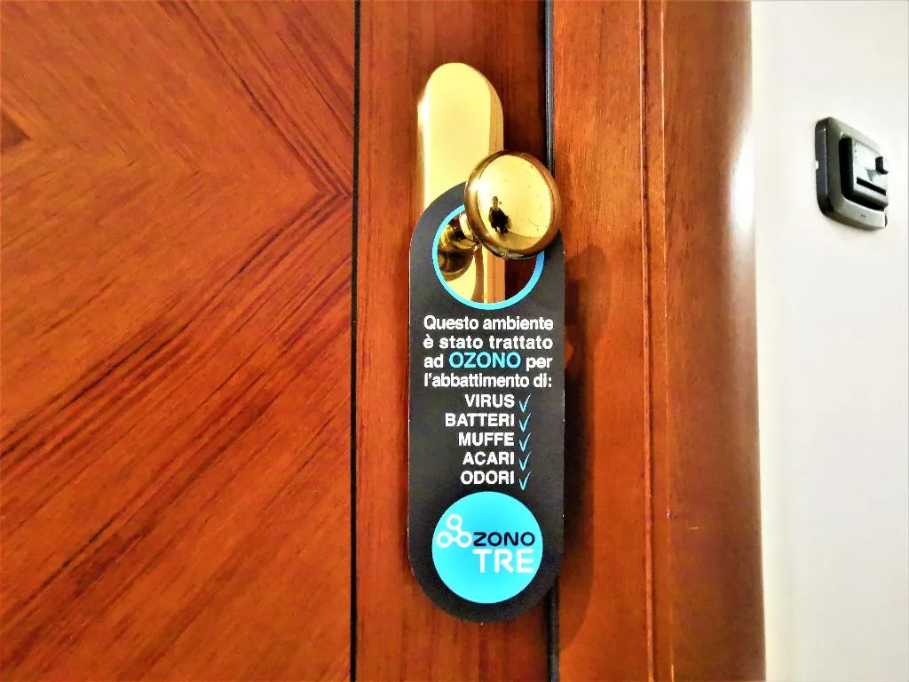TRIPLE STANDARD Room, Hotel Venini, Milan
