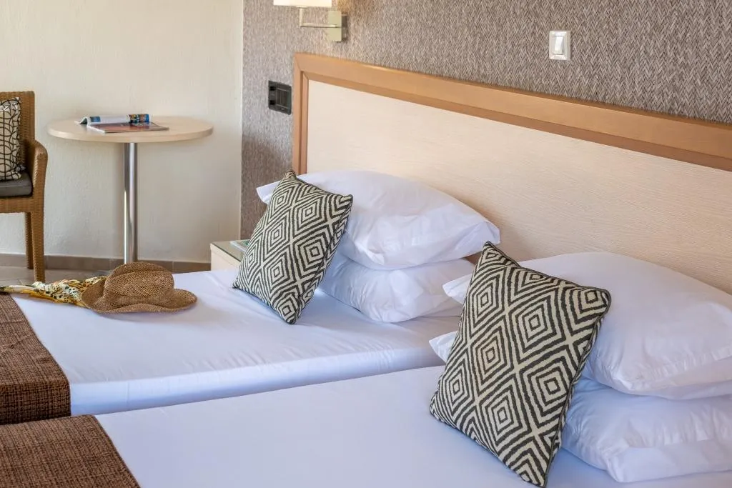 TRIPLE SUPERIOR GARDEN VIEW Room, Dedalos Hotel, Crete
