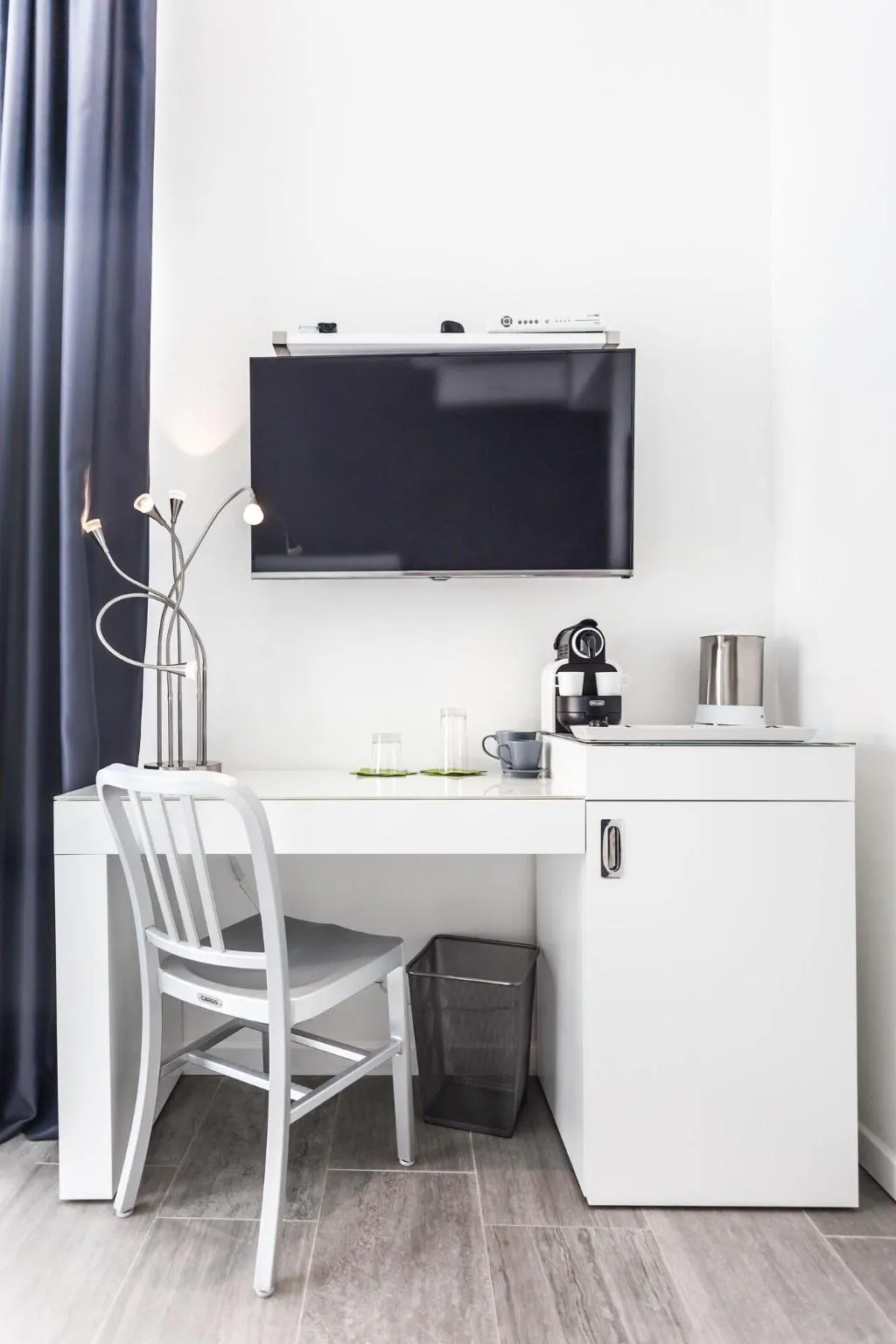 Room, M2M Made To Measure, Milan