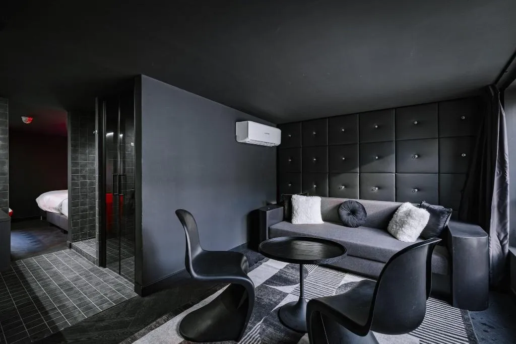 Room, Mr. Monkey Amsterdam, Amsterdam