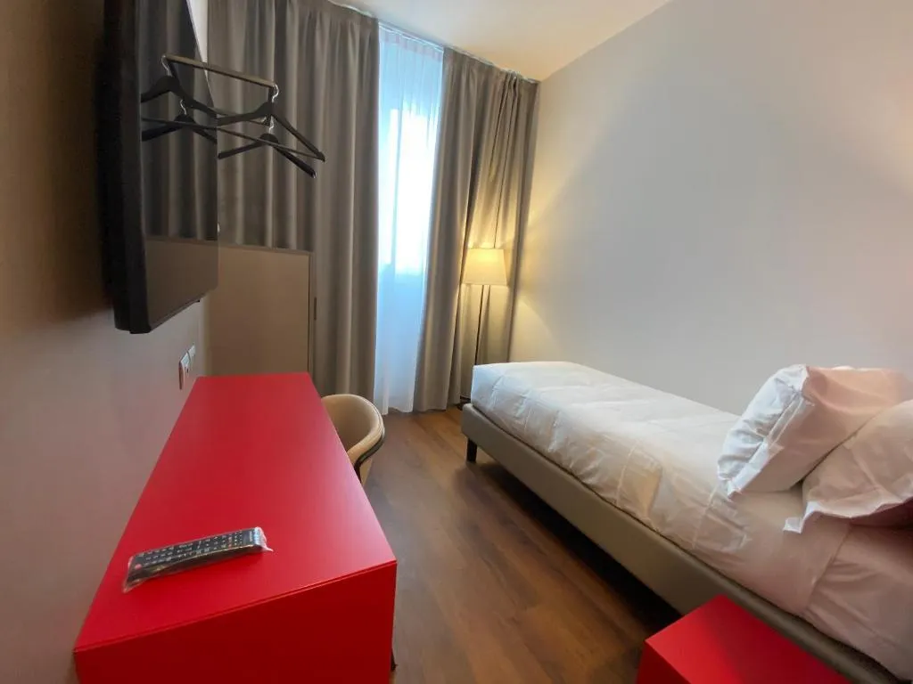 SINGLE COMFORT Room, Amedia Milan, Trademark Collection by Wyndham, Milan