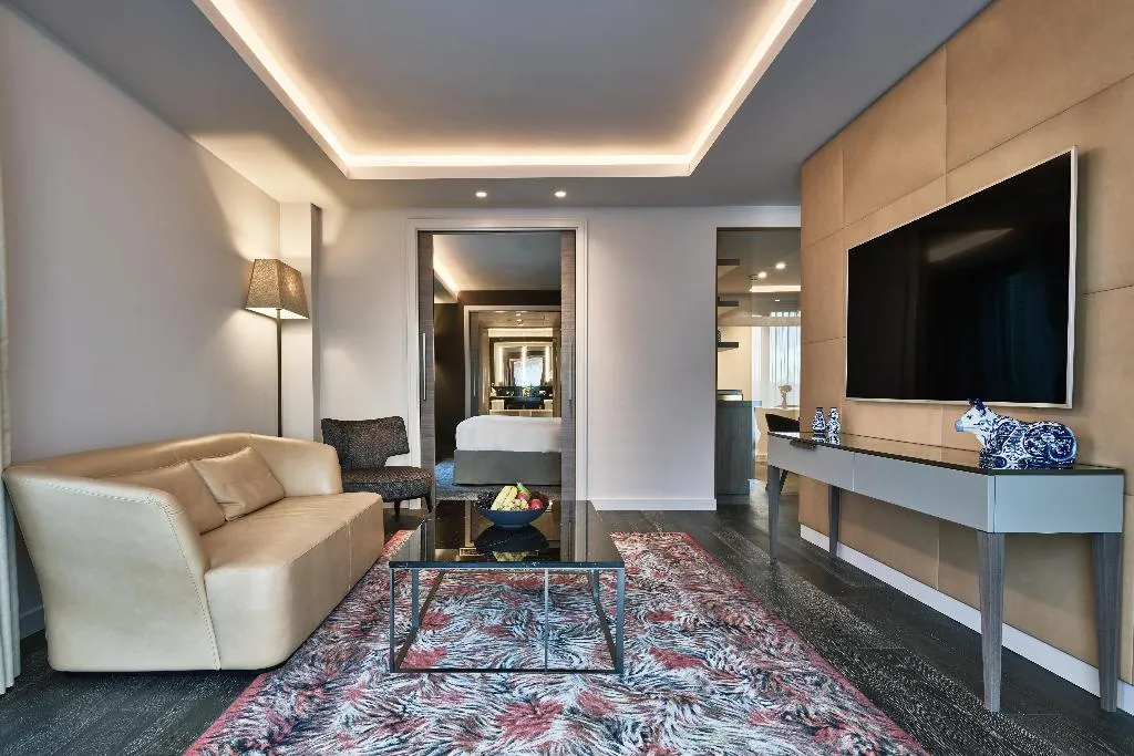 SUITE SUPERIOR Room, Hyatt Regency Amsterdam, Amsterdam