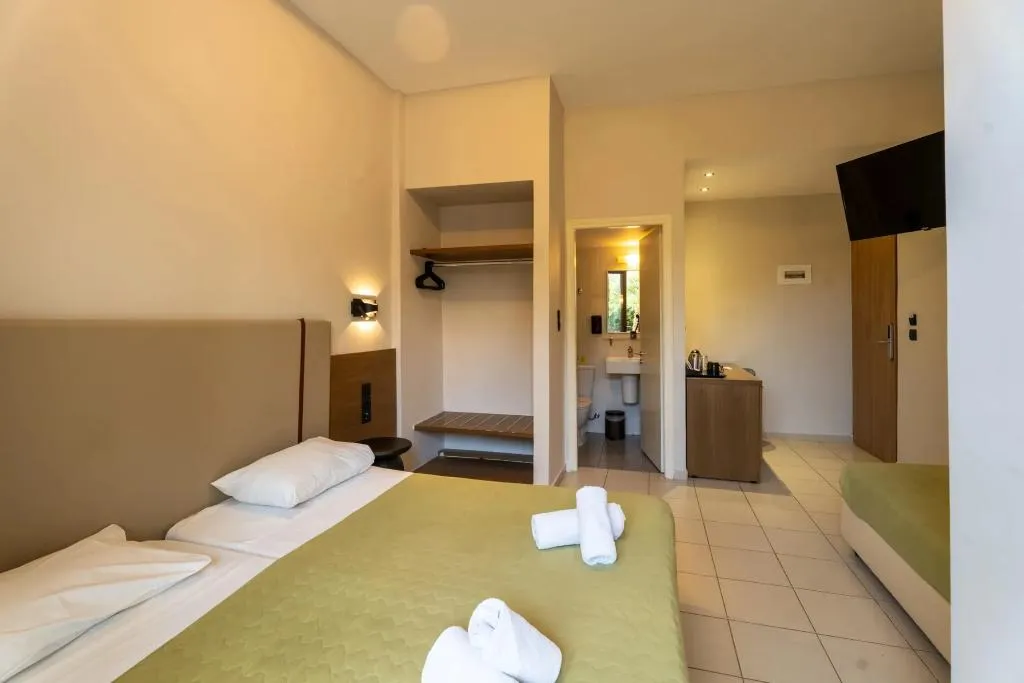 Room DELUXE WITH JACUZZI Room, Dimitra Hotel Apartments, Crete
