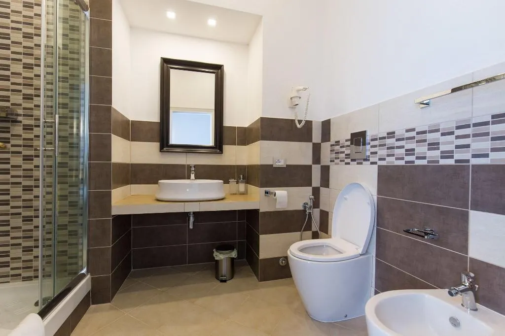 Room, Savoy Riviera, Naples