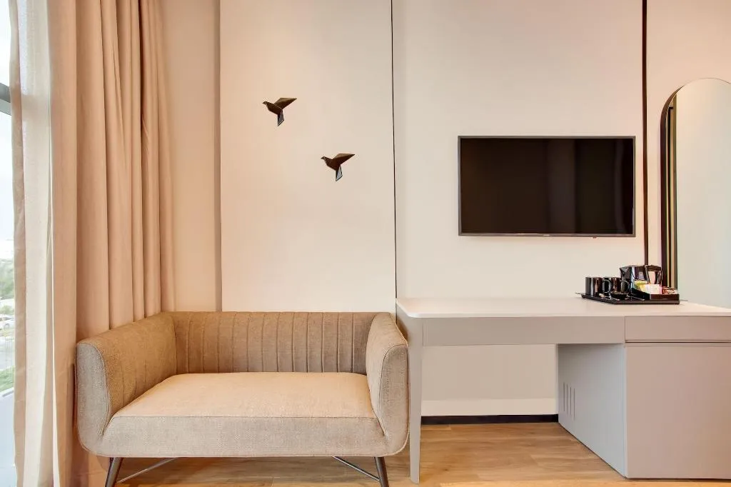 Room, Lemon Tree Hotel Jumeirah, Dubai, Dubai