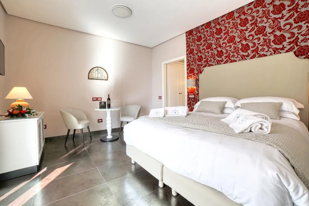 DOUBLE DELUXE Room, Hotel Palazzo Confalone, Naples