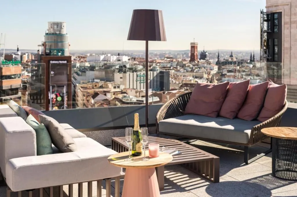 Bar, Gran Via Centric II, Madrid
