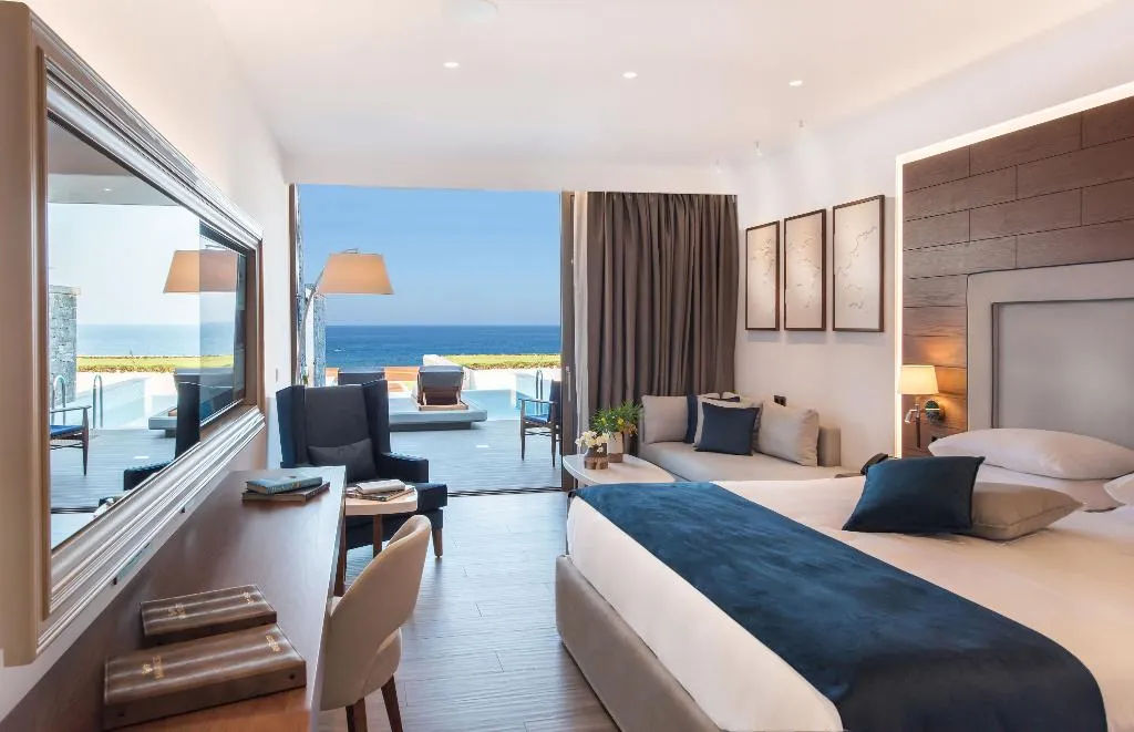 JUNIOR SUITE WITH PRIVATE POOL Room, Nana Princess Suites Villas and Spa, Crete