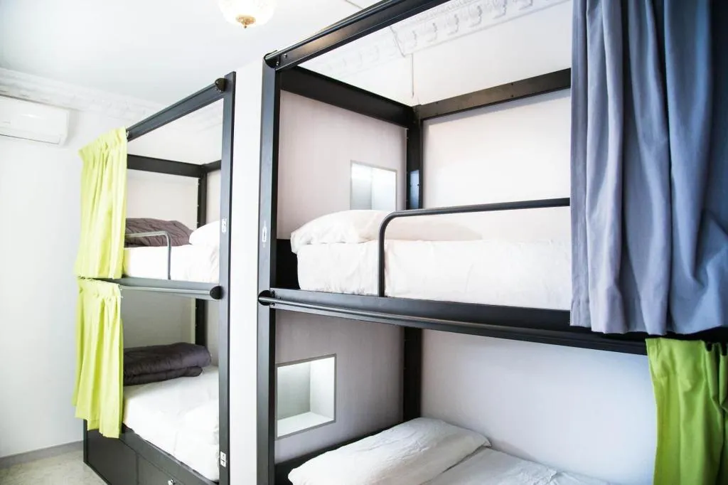 Room, Hostel One Catedral, Seville