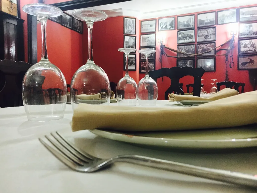 Restaurant, Pechi Hostal, Seville