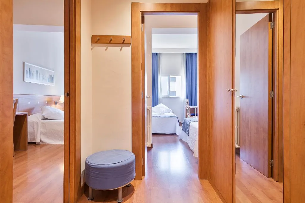 DOUBLE SINGLE USE STANDARD Room, Acta Antibes, Barcelona