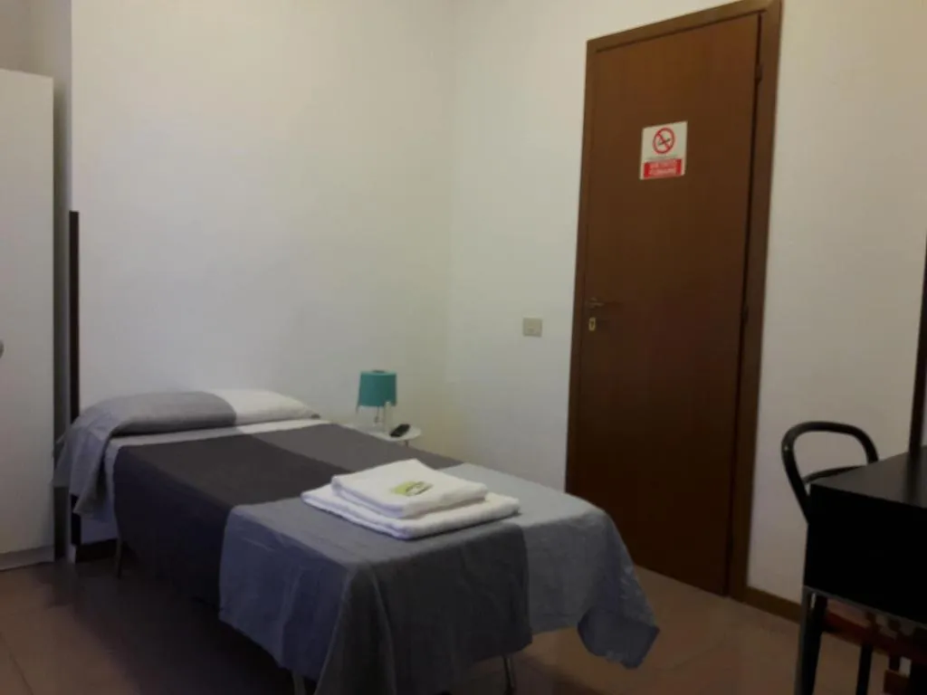 SINGLE STANDARD Room, Hotel Brivio, Milan