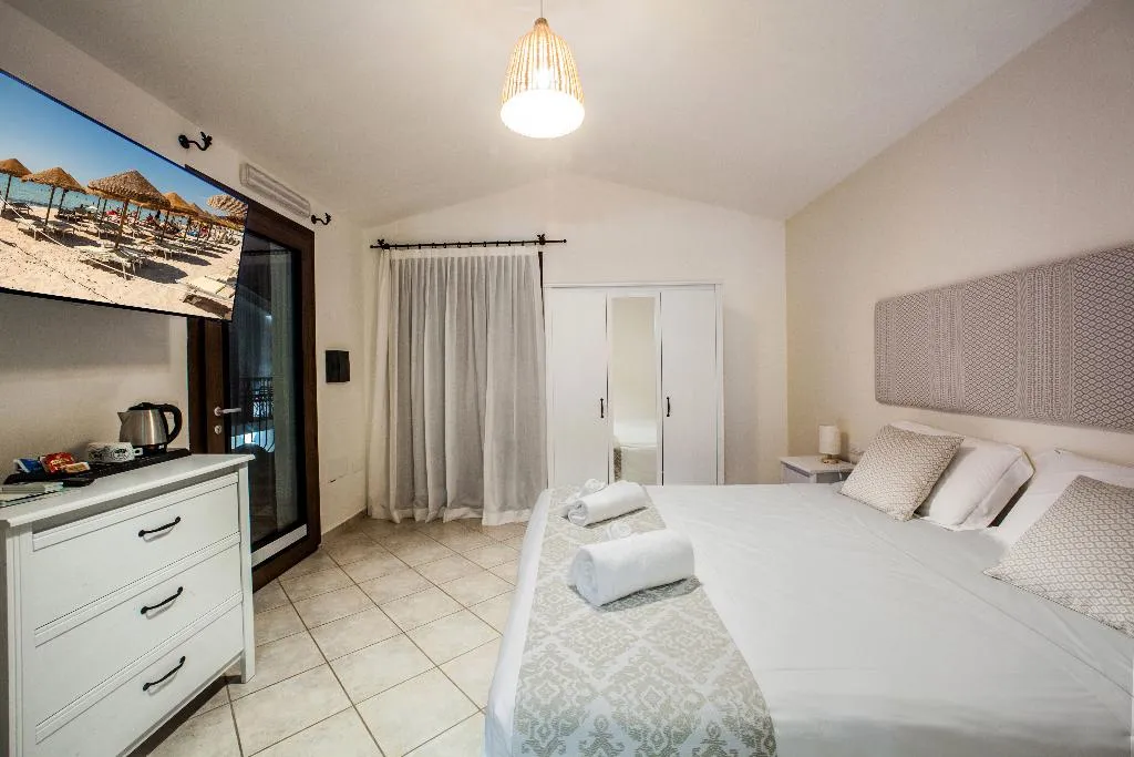 DOUBLE CLASSIC SEA VIEW Room, New Barcavela Hotel, Cagliari