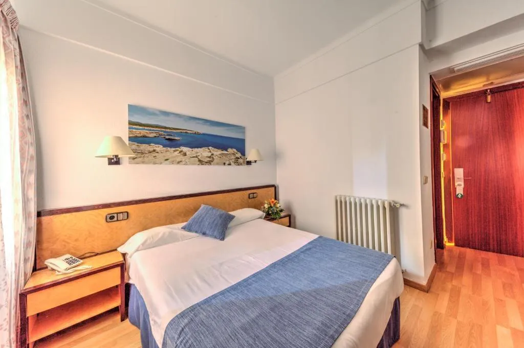 SINGLE STANDARD Room, Voramar, Majorca