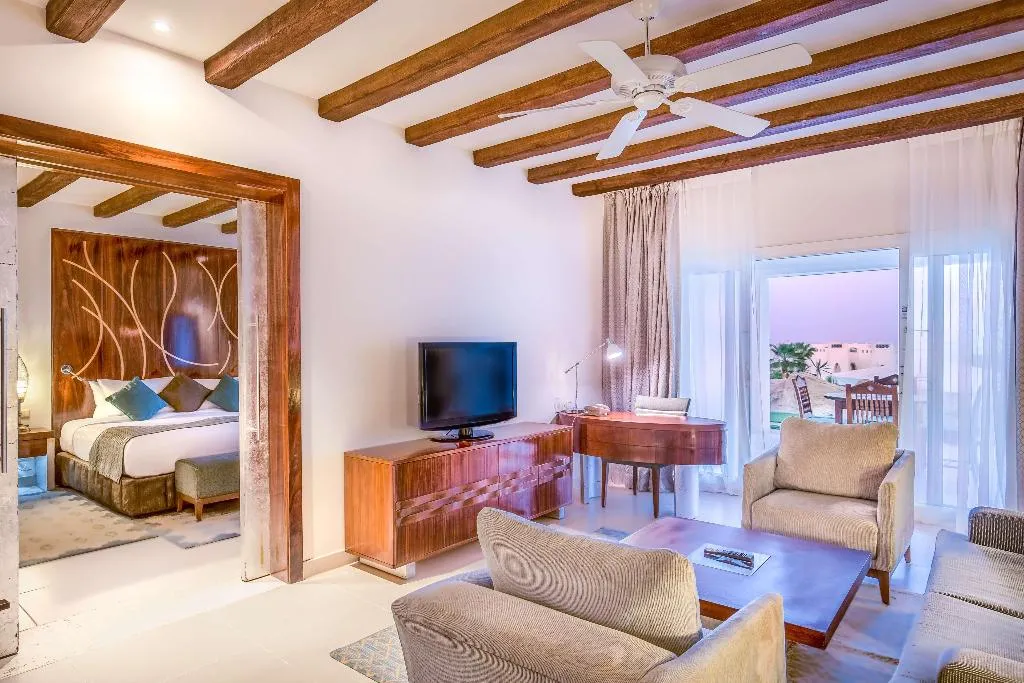 SUITE SEA VIEW KING BED Room, Hilton Marsa Alam Nubian Resort, Red Sea Riviera