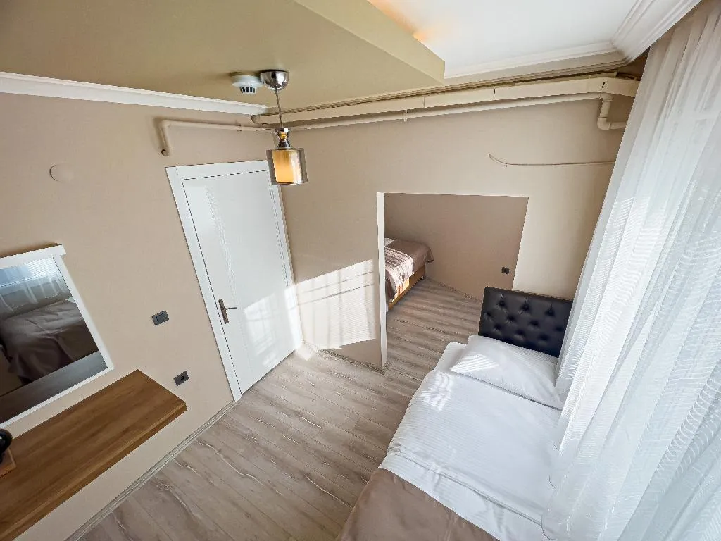 Room, Helen Inn Hotel, Izmir