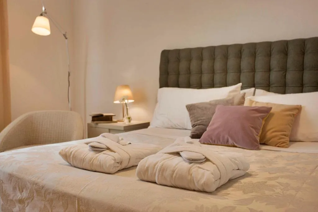 DOUBLE WITH BALCONY Room, Tenuta Duca Marigliano Boutique Hotel, Naples